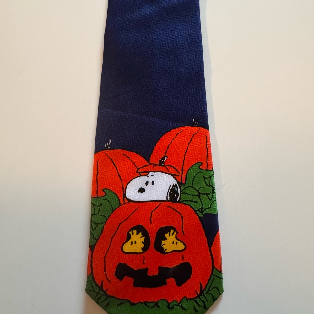 Vintage Snoopy Halloween neck Tie